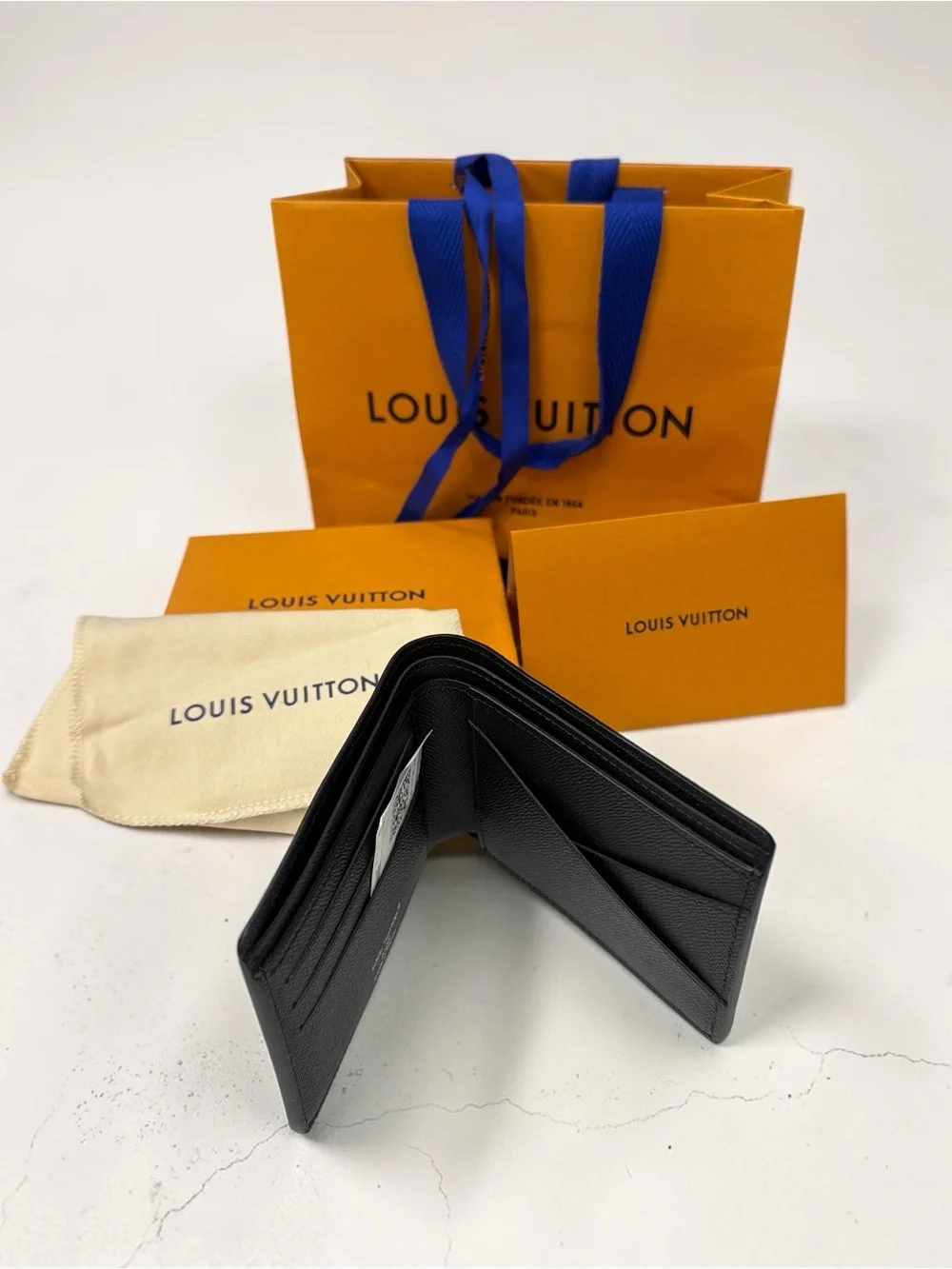 Louis Vuitton Black Epi Leather Bifold Money Clip Wallet